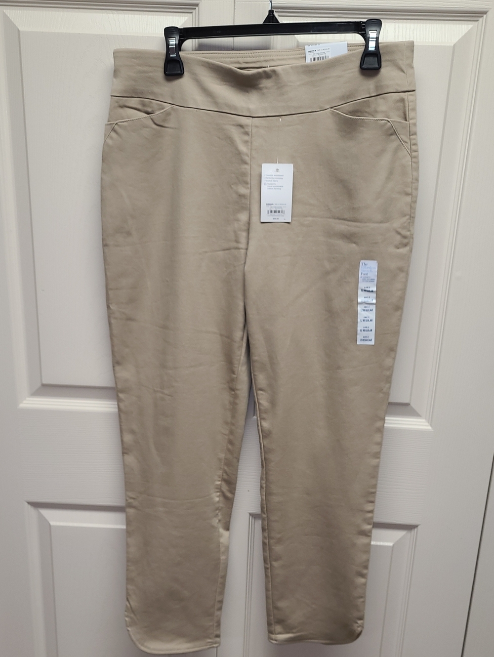 NWT croft & barrow Effortless Stretch  Beige Ankle Pull-On Minimalist Pants